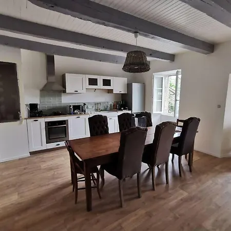 Holiday home Dans Un Ecrin De Verdure *