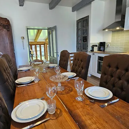 Holiday home Dans Un Ecrin De Verdure