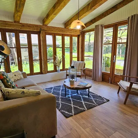 Holiday home Dans Un Ecrin De Verdure *